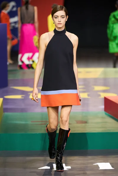 Look 15